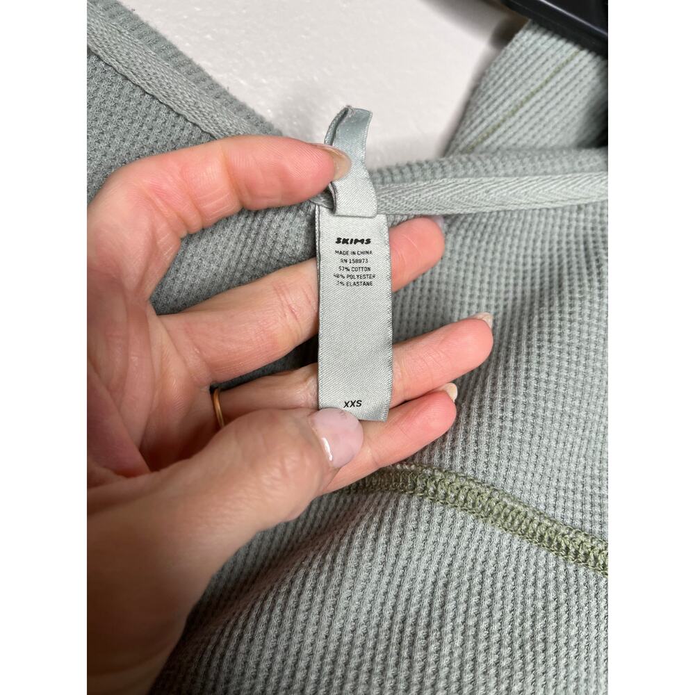 SKIMS Waffle Hoodie Cropped Style Full Zip Sage Green In Size XXS - Picture 6 of 6